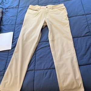 Lulu Lemon ABC pants slim fit size 32 (W) x 30 (L). Khaki. Brand new
